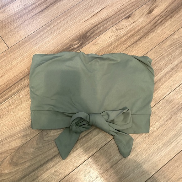 Green strapless bikini - Picture 1 of 1